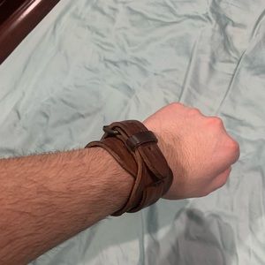 ‼️Men’s brown strap bracelet‼️